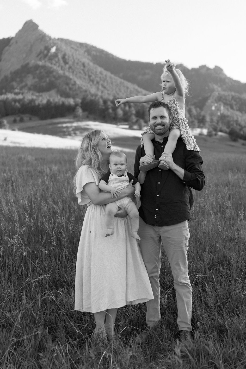 Sweet summer family photo session taken at chautauqua park in boulder colorado