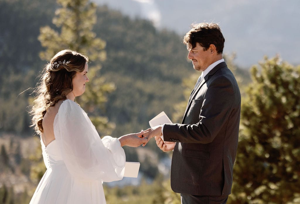 Couple has a mountain elopement in Breckenridge Colorado 