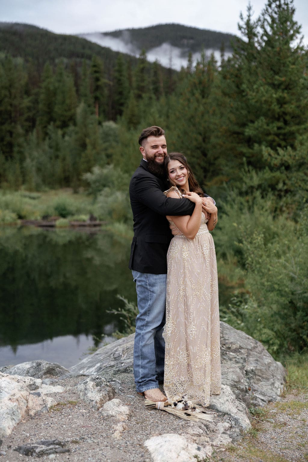 Elopement Locations in Colorado with Lakes and Mountains 