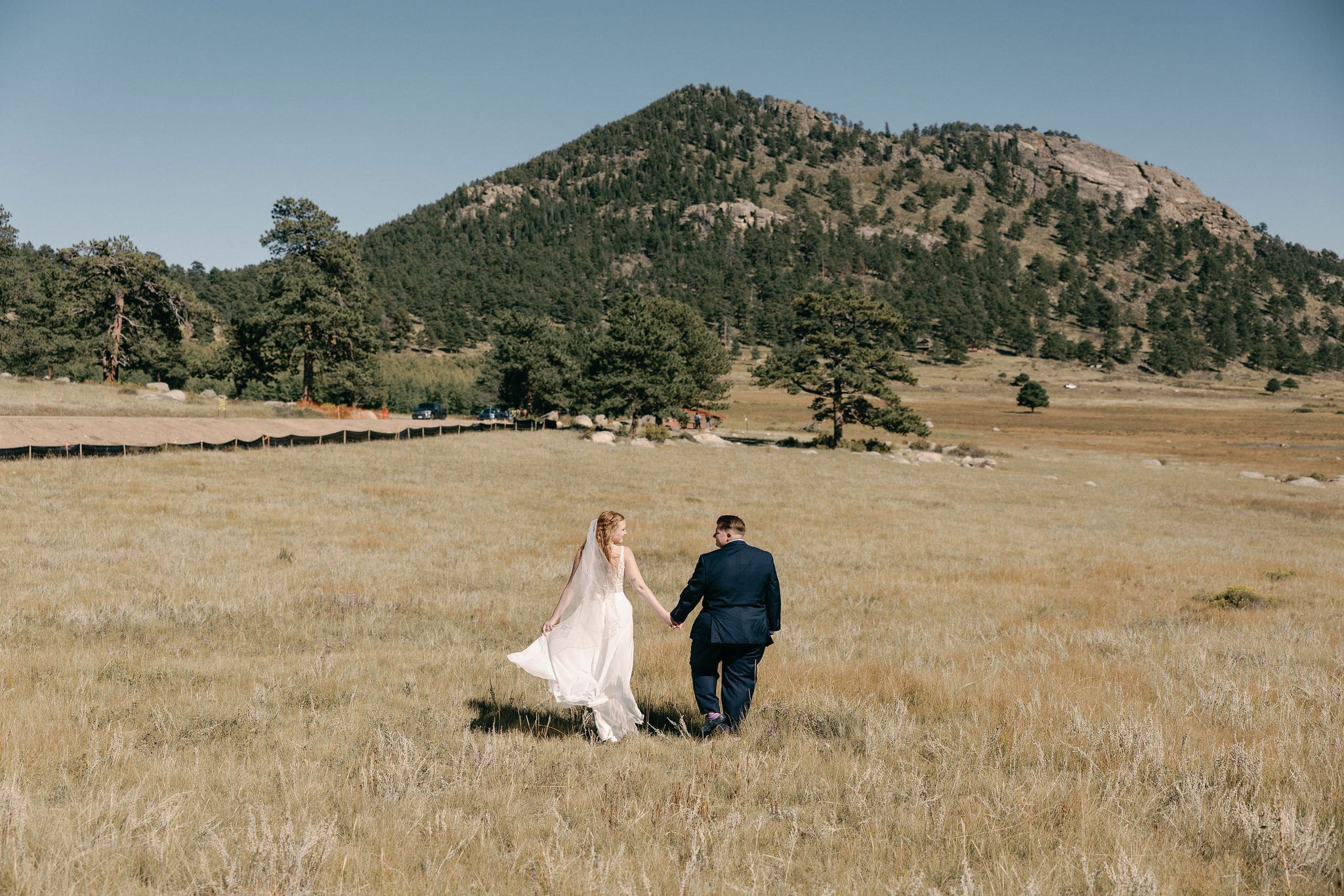 Gorgeous wedding couples portraits in estes park colorado