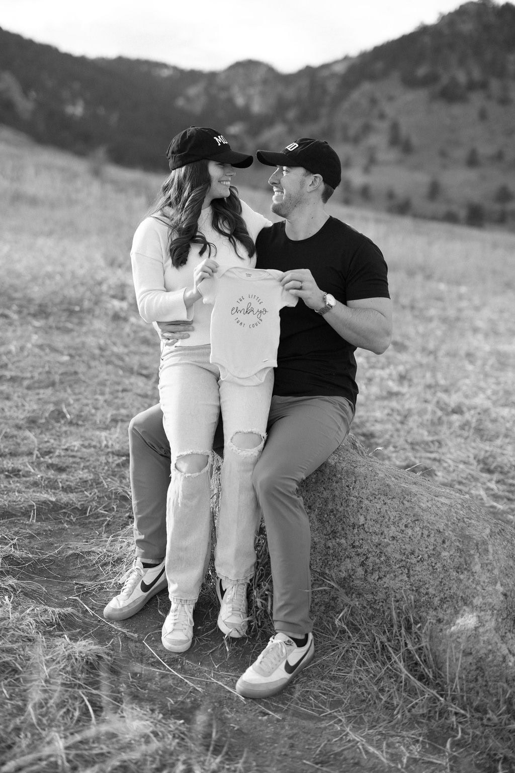 Boulder Family Photographer Capturing a baby announcement session at Chautauqua Park