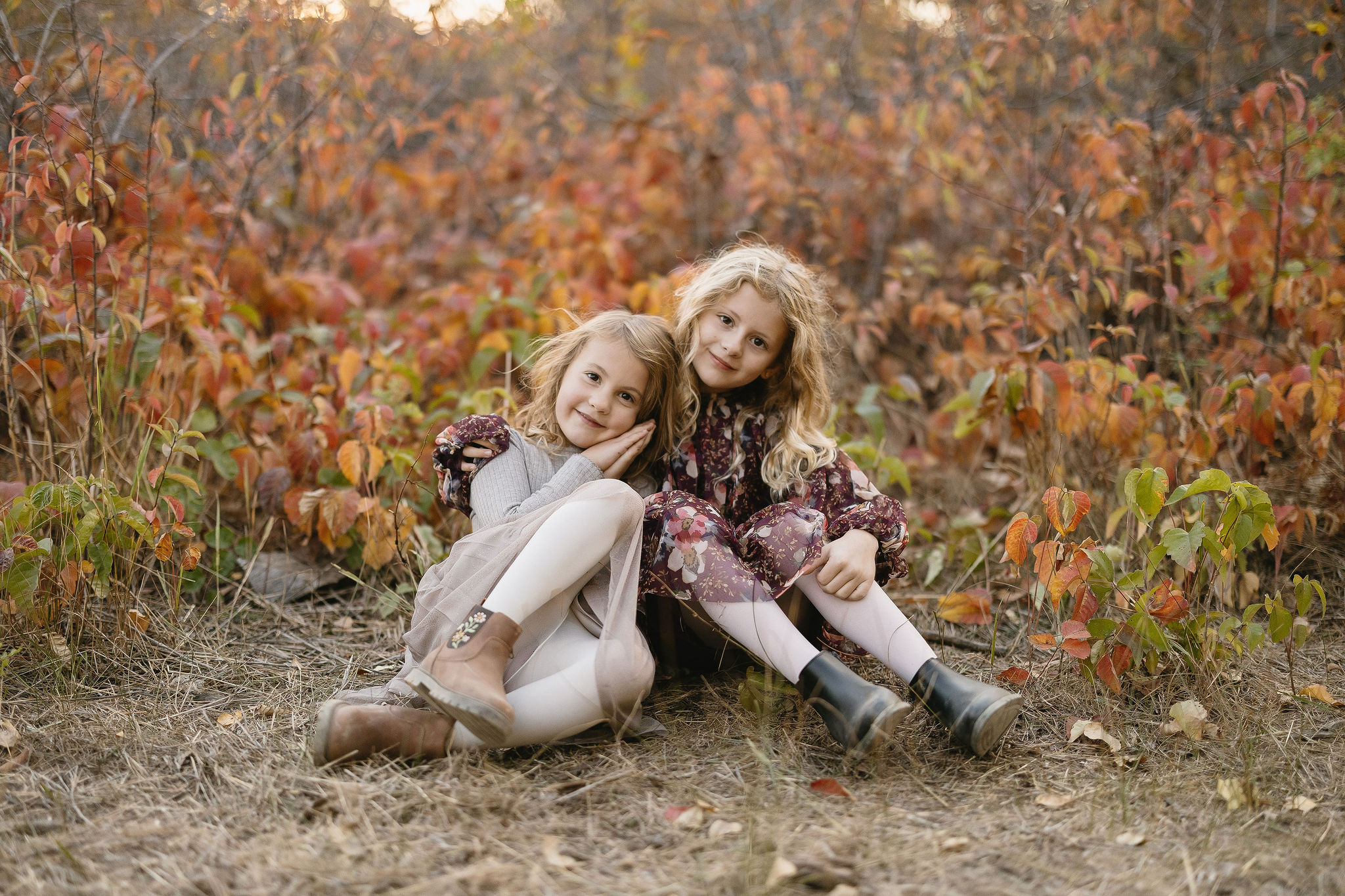 Fall family photos in fall colors at south mesa trailhead